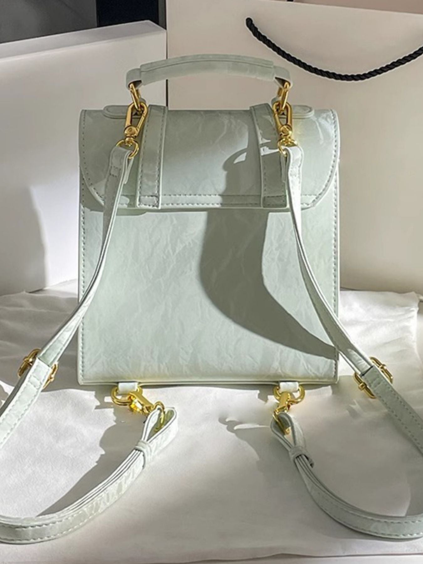 e2916f65-dbed-4110-a282-683782db0e8d-Max