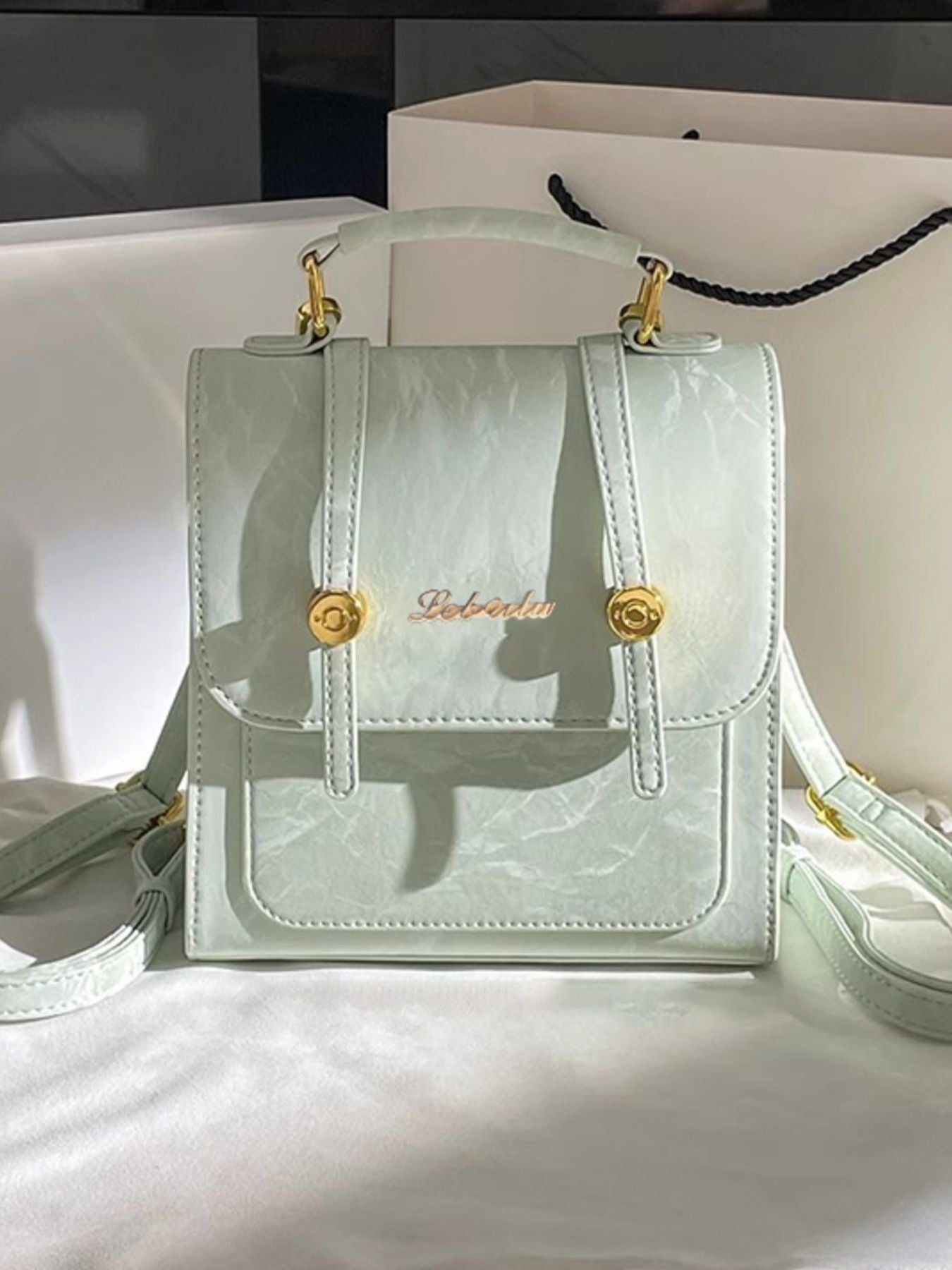 996dbee1-b0b8-43e9-80b5-50d2be11b613-Max