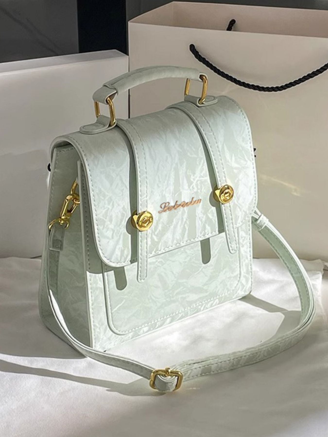 f1282ad7-20bf-4c19-bb9b-6077c709d4f7-Max